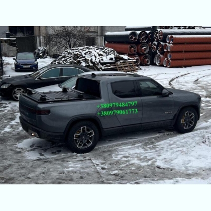      Rivian R1T ,   