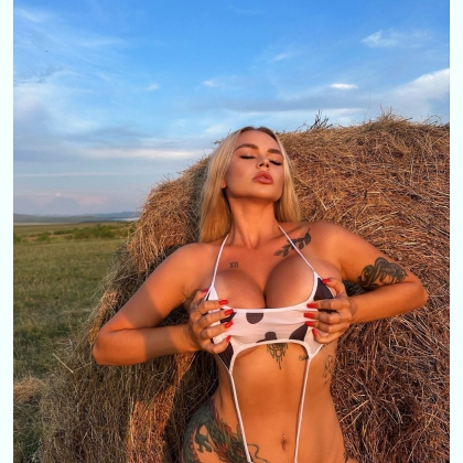 ����  ���������a